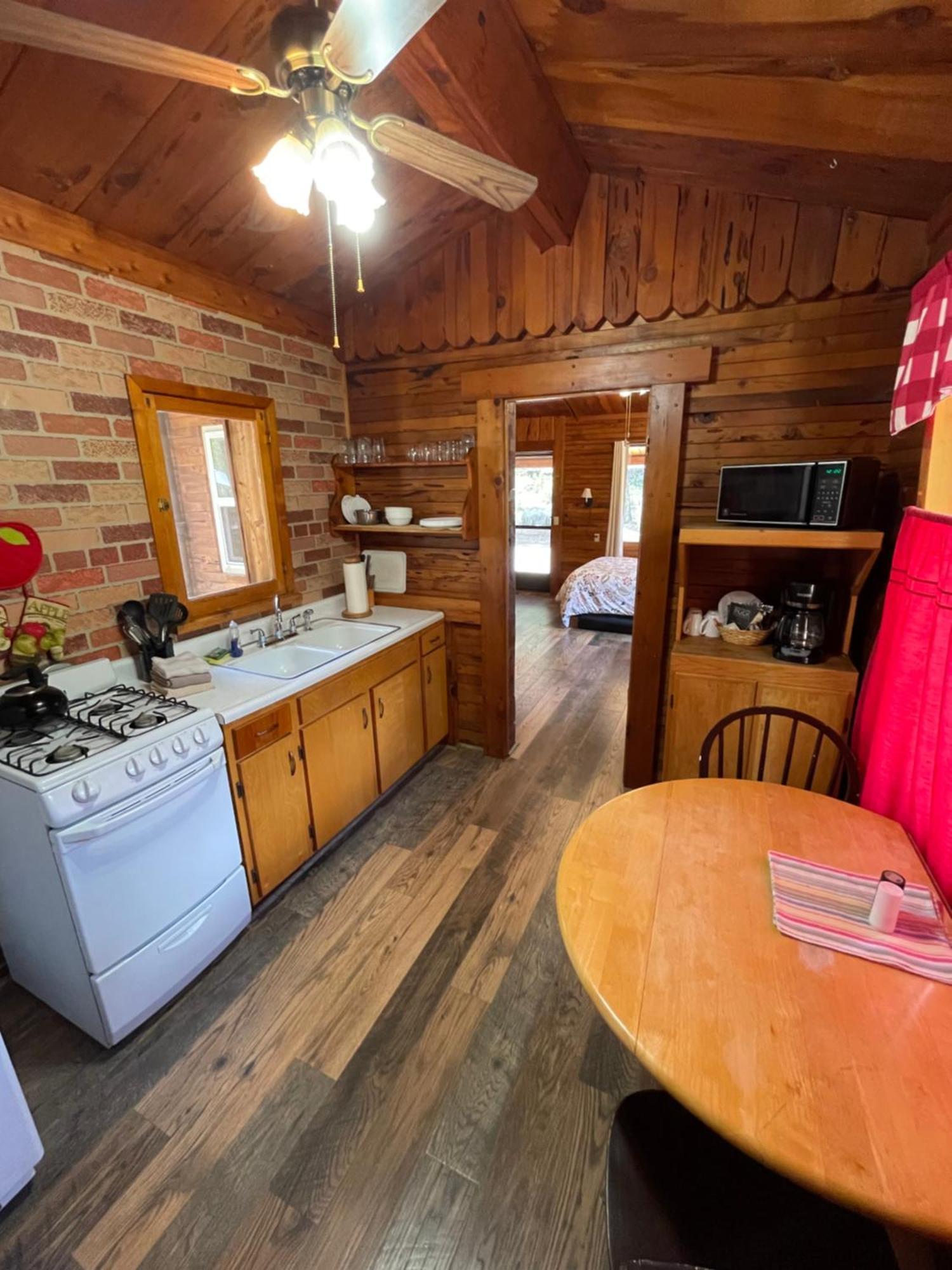 Sierra Sky Lodge Sloat Exterior photo