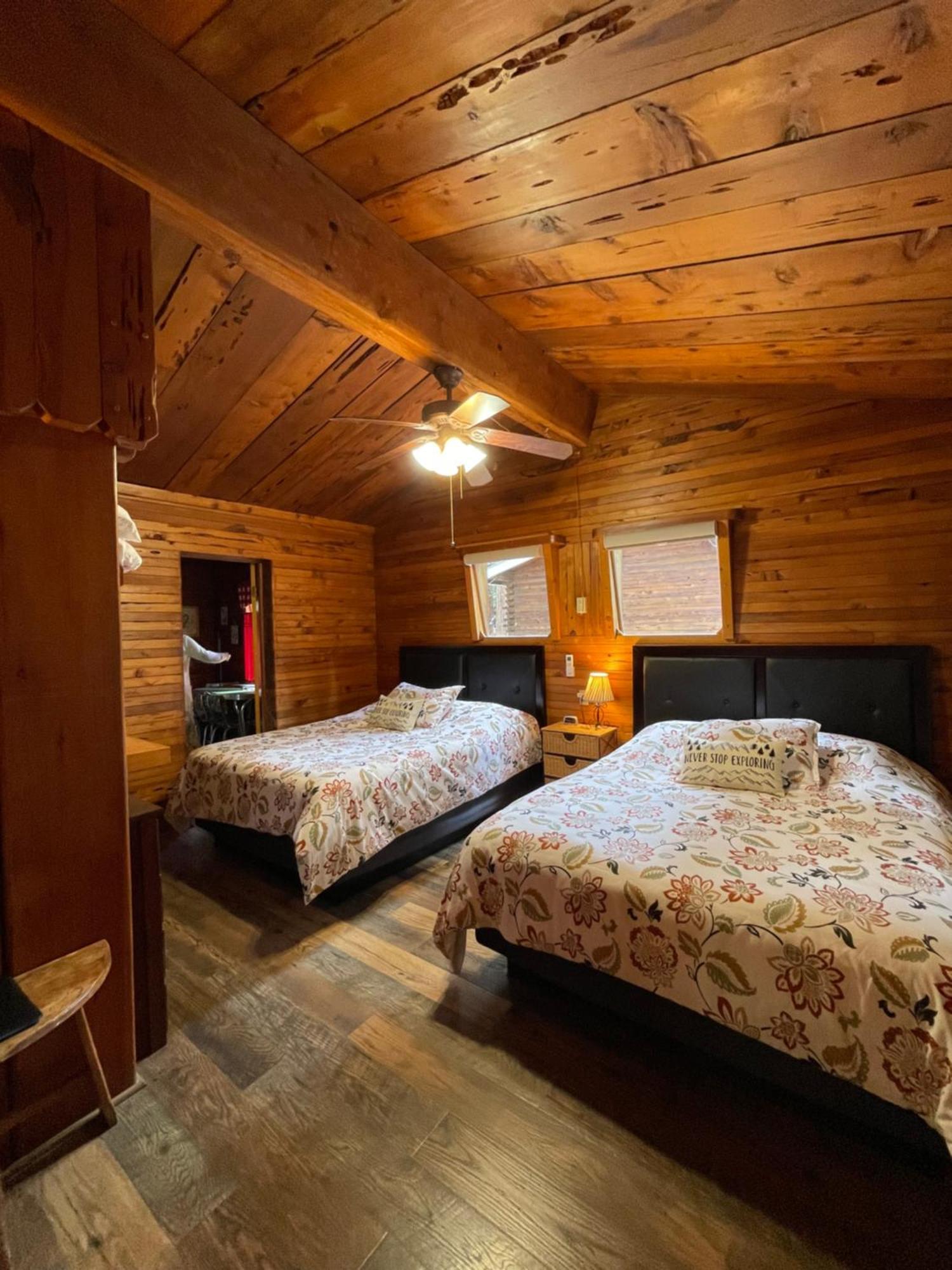 Sierra Sky Lodge Sloat Exterior photo